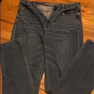 AE Mom jeans- comfy 14 long!